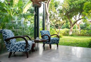 Không gian xanh với nội thất được thiết kế tối giản nhẹ nhàng cực kỳ tinh tế ấn tượng
